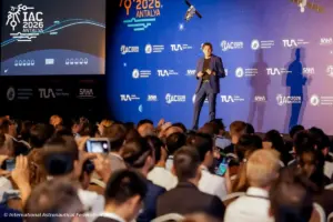 SpaceX Warns of Close Calls in Low-Earth Orbit, Urging Global Satellite Operators to Share Trajectory Data